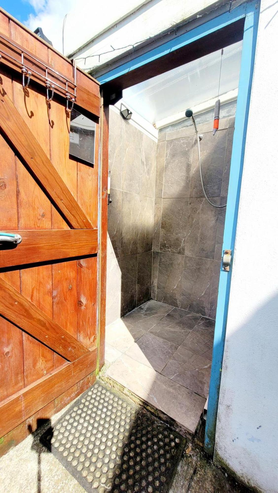 Treguth Glamping Unique Experience - Themed Huts Hotel Saint Day Ngoại thất bức ảnh